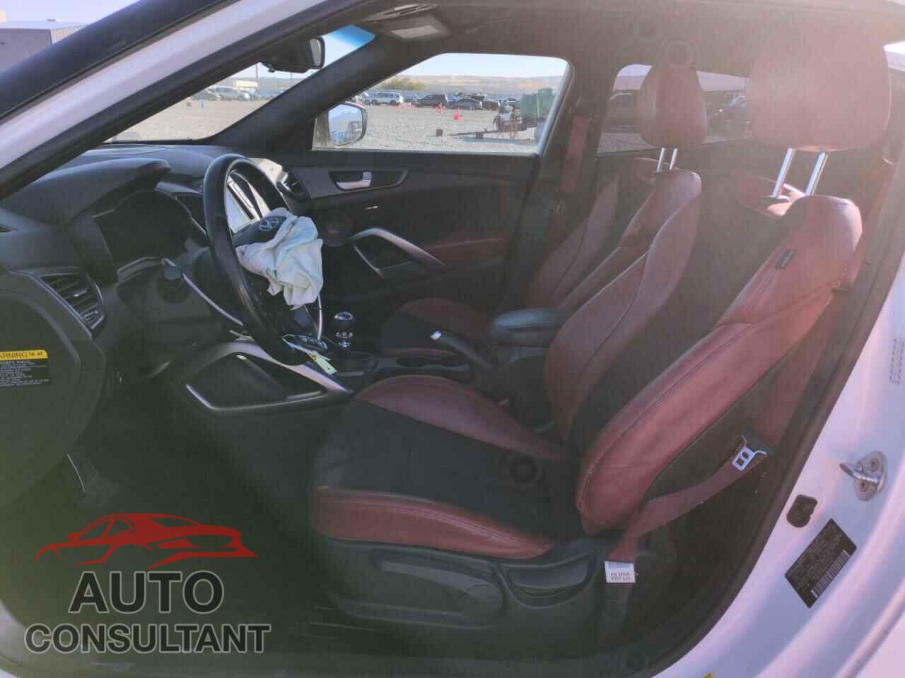 HYUNDAI VELOSTER 2016 - KMHTC6AE7GU284808