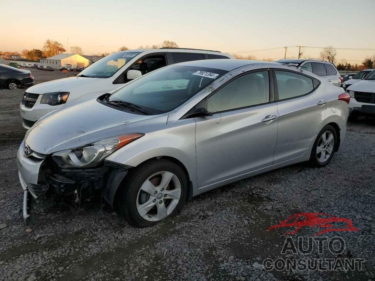 HYUNDAI ELANTRA 2013 - KMHDH4AE3DU644002