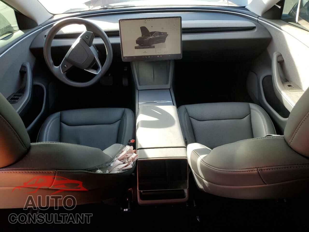 TESLA MODEL 3 2024 - 5YJ3E1EA2RF728309