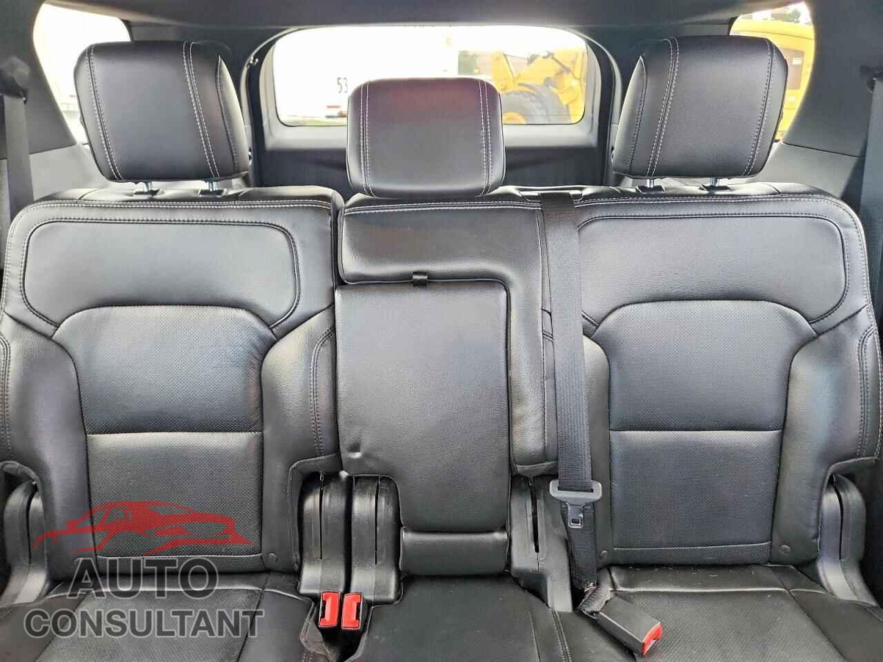 FORD EXPLORER 2018 - 1FM5K7F80JGB85418