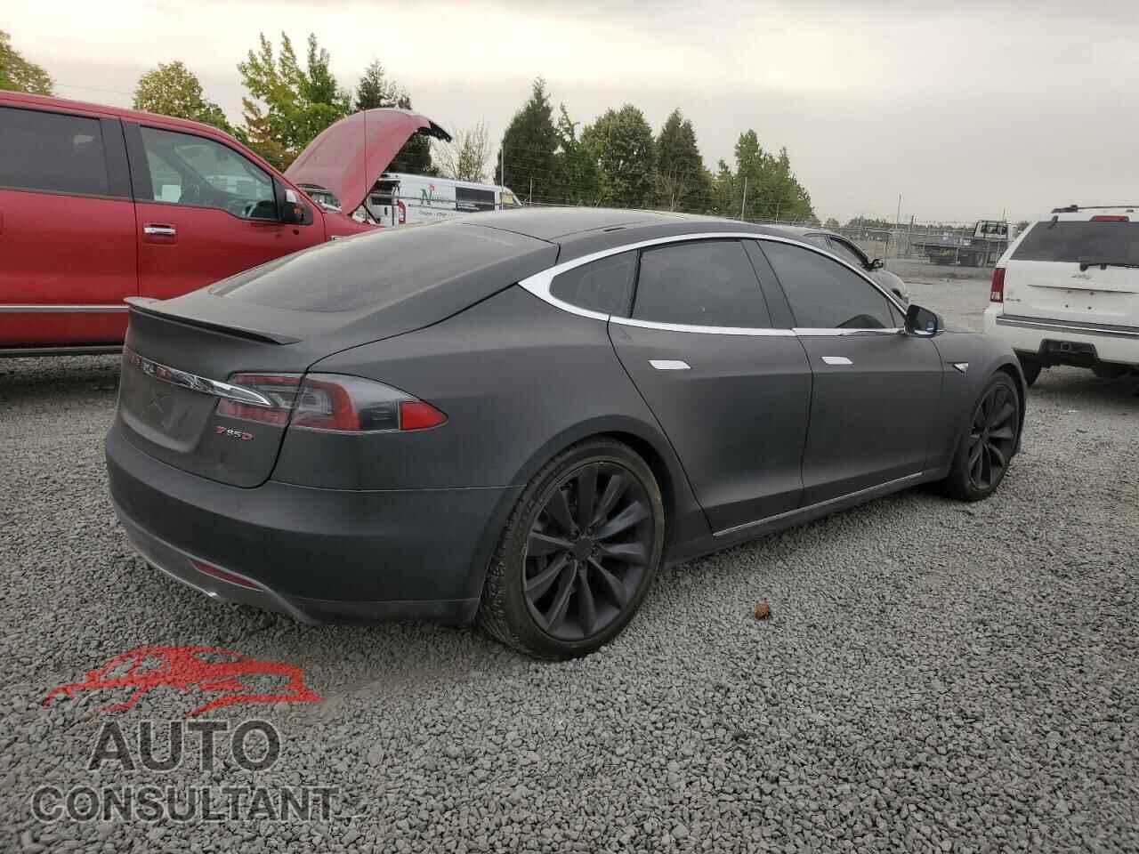 TESLA MODEL S 2013 - 5YJSA1DP2DFP11757