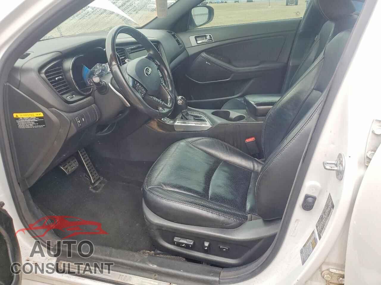 KIA OPTIMA 2013 - 5XXGR4A65DG159101