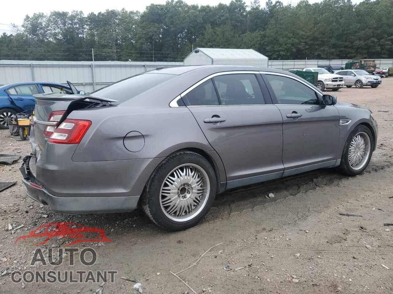 FORD TAURUS 2013 - 1FAHP2E82DG120376