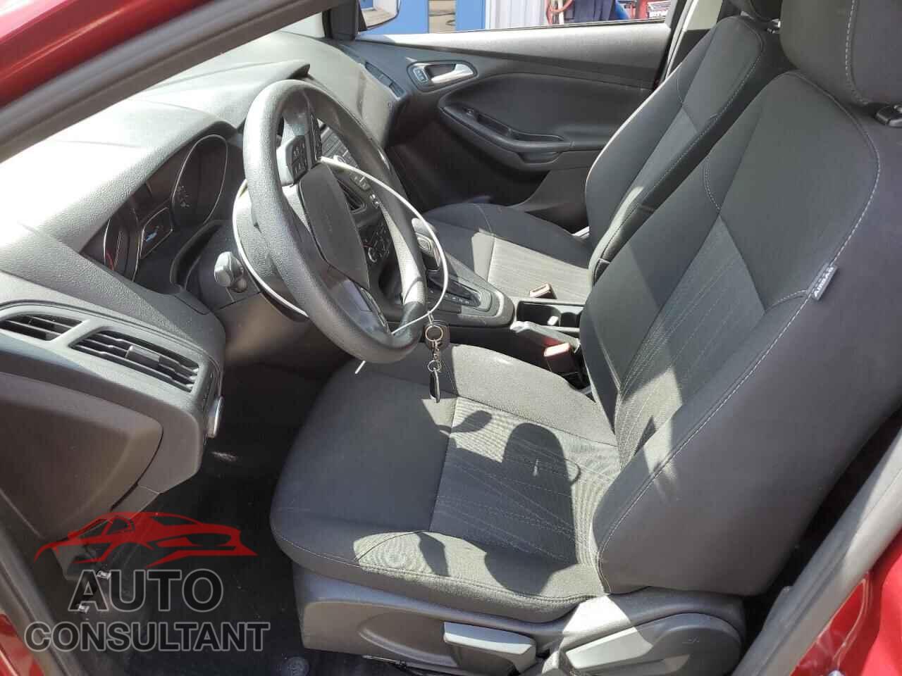 FORD FOCUS 2017 - 1FADP3FE2HL305520
