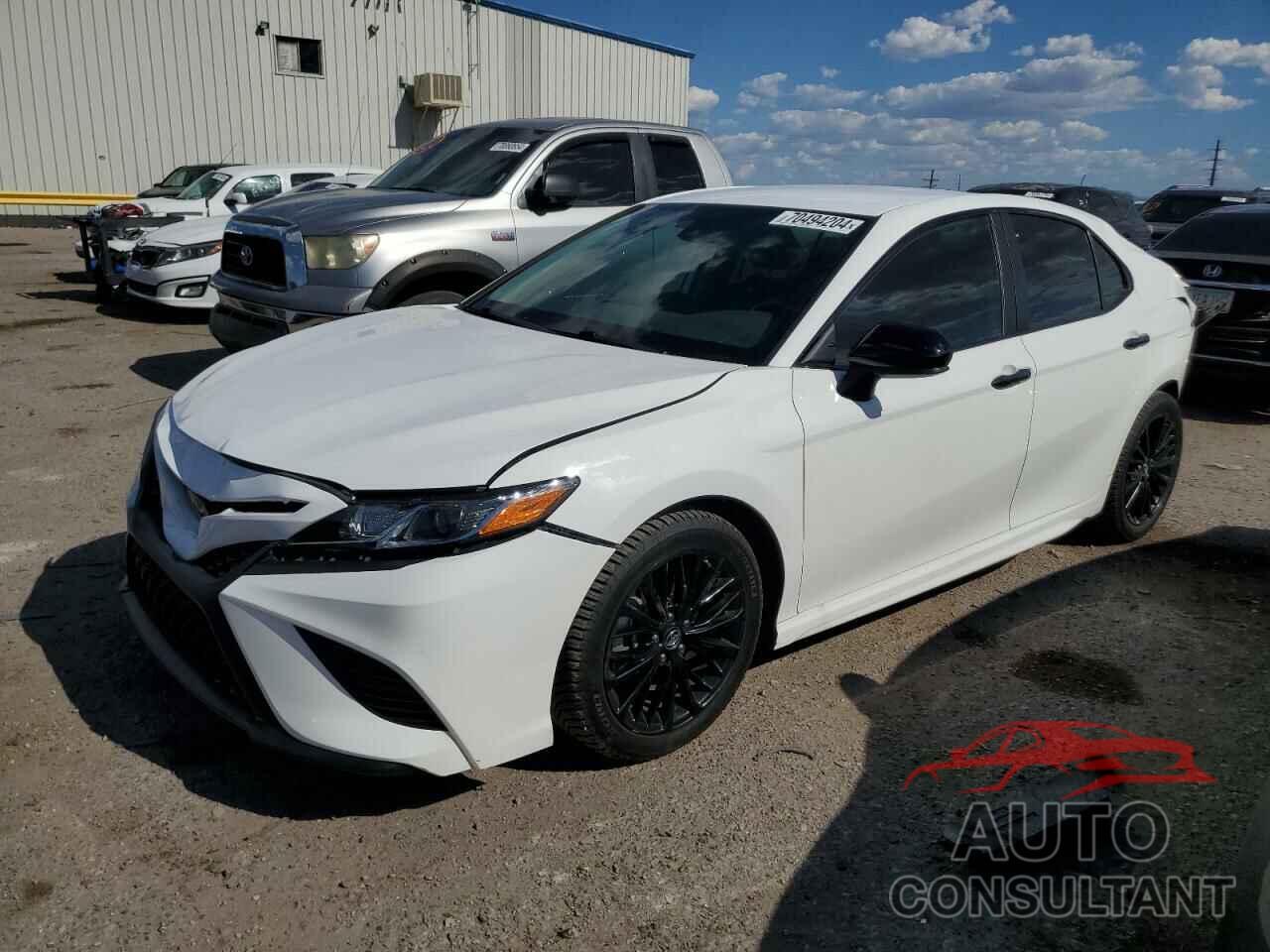 TOYOTA CAMRY 2019 - 4T1B11HK1KU246015