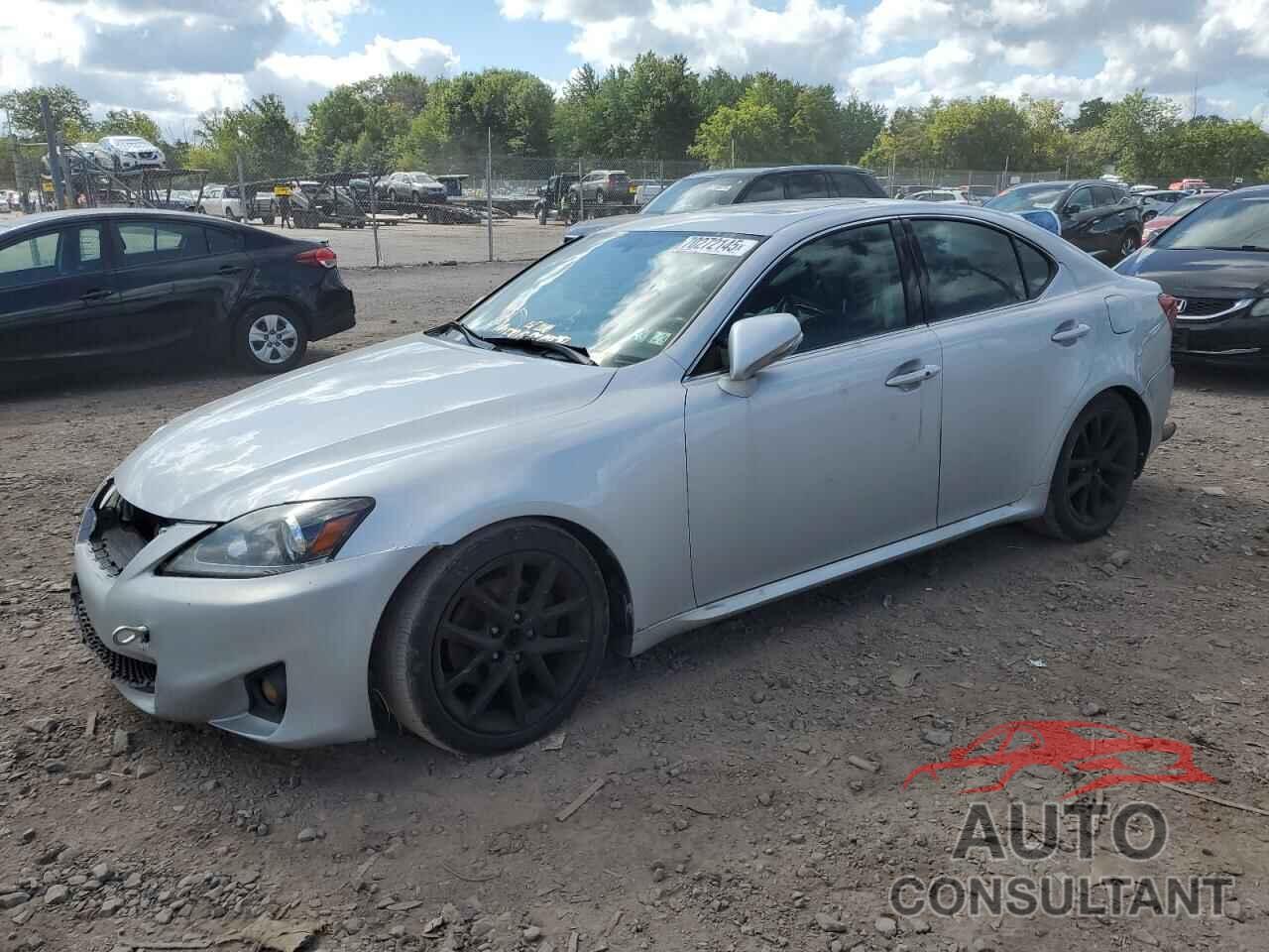 LEXUS IS 2011 - JTHCF5C29B5049028