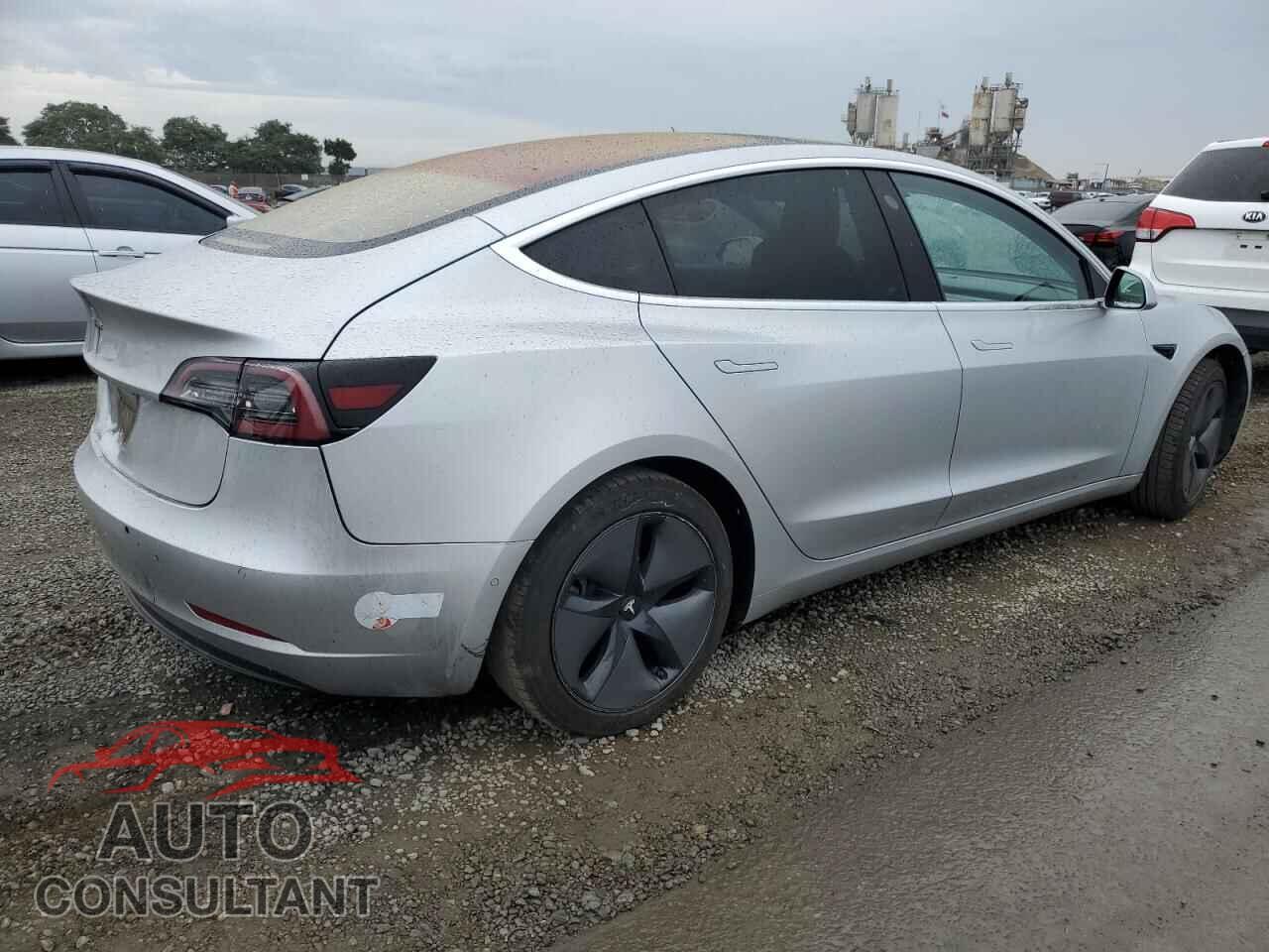 TESLA MODEL 3 2018 - 5YJ3E1EA8JF039461