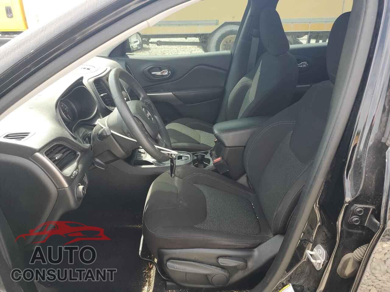 JEEP GRAND CHER 2019 - 1C4PJLCB5KD109155