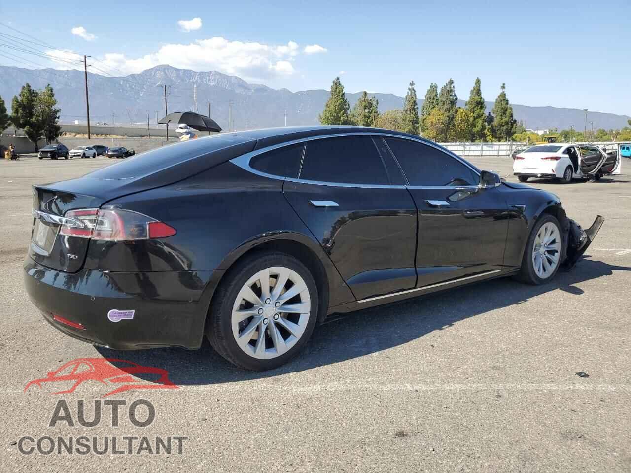 TESLA MODEL S 2018 - 5YJSA1E26JF293475