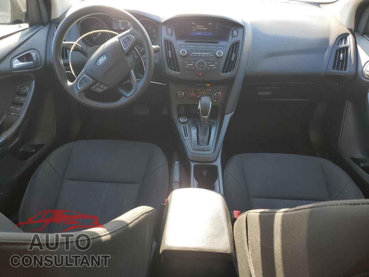 FORD FOCUS 2017 - 1FADP3K23HL286200
