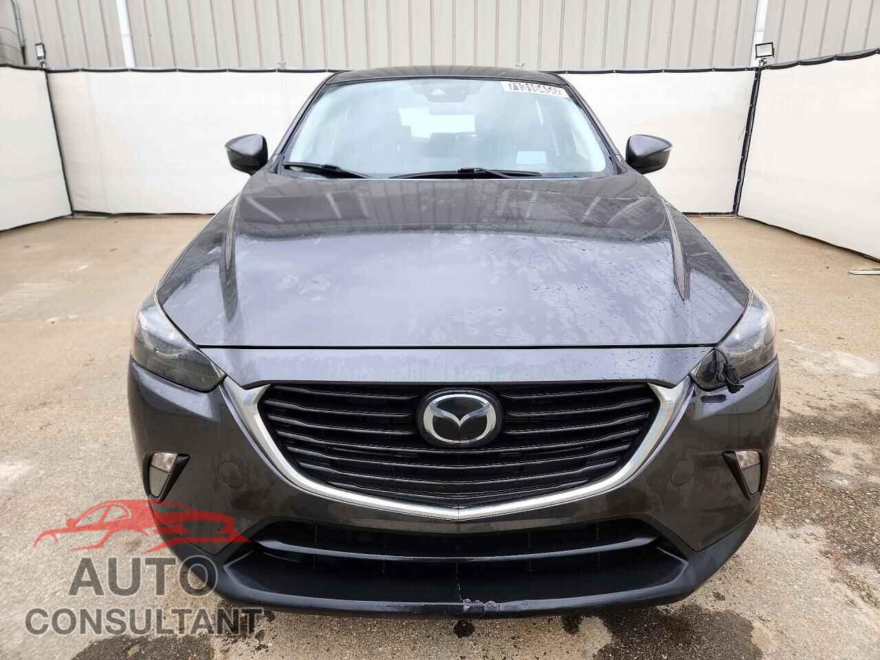 MAZDA CX-3 2018 - JM1DKFC71J0307718