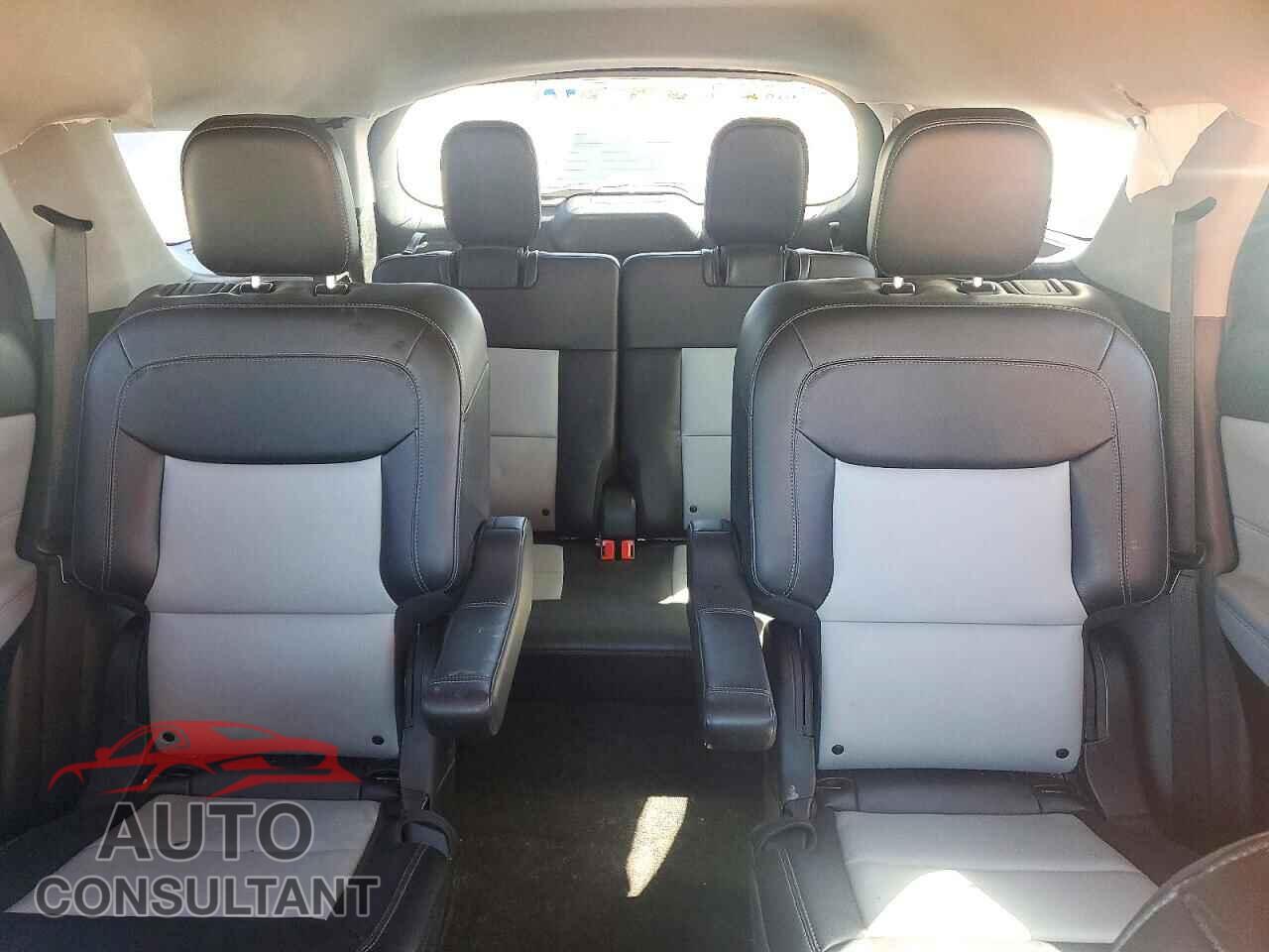 FORD EXPLORER 2024 - 1FMSK7DH3RGA17676