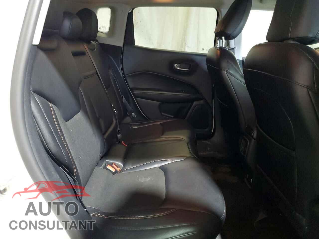 JEEP COMPASS 2017 - 3C4NJDBB2HT641481