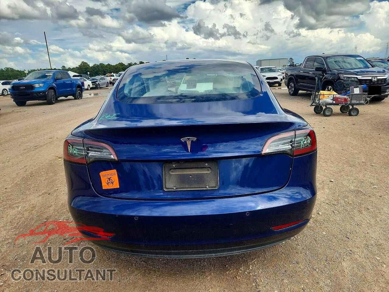TESLA MODEL 3 2021 - 5YJ3E1EA2MF964726