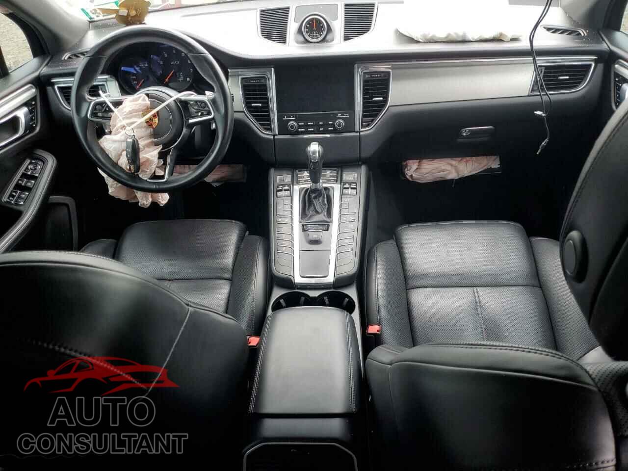 PORSCHE MACAN 2018 - WP1AG2A53JLB60703