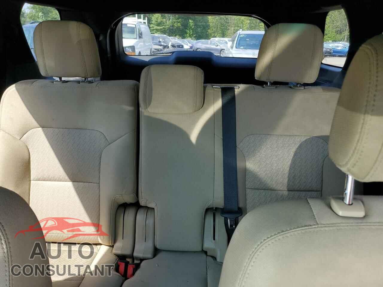 FORD EXPLORER 2016 - 1FM5K8B81GGB48611