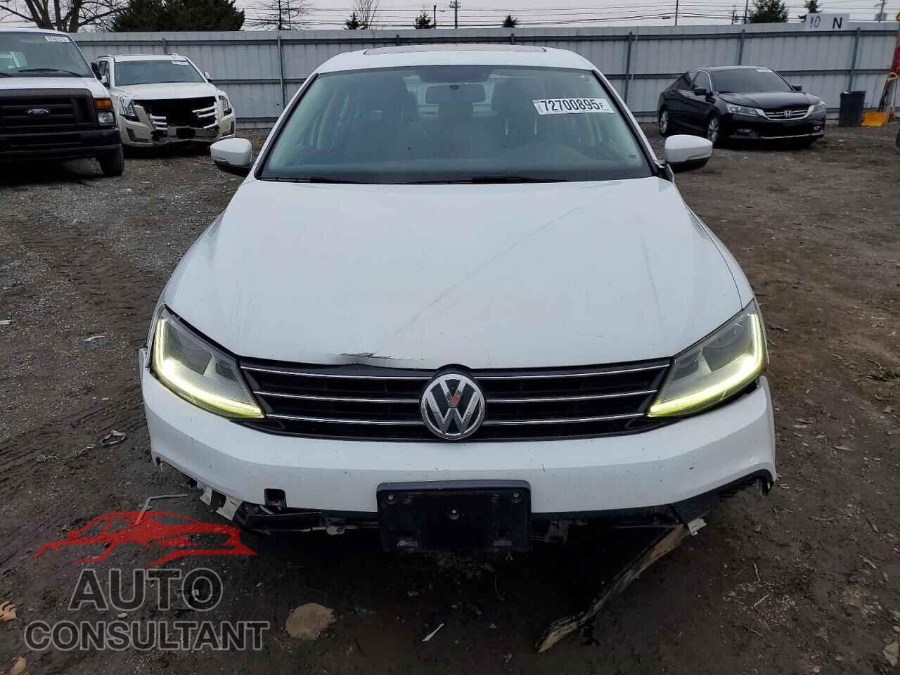 VOLKSWAGEN JETTA 2017 - 3VWDB7AJ4HM376556