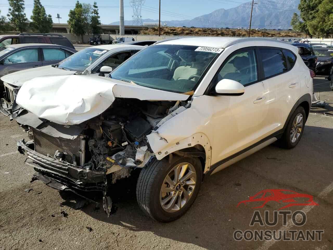 HYUNDAI TUCSON 2018 - KM8J33A41JU674128