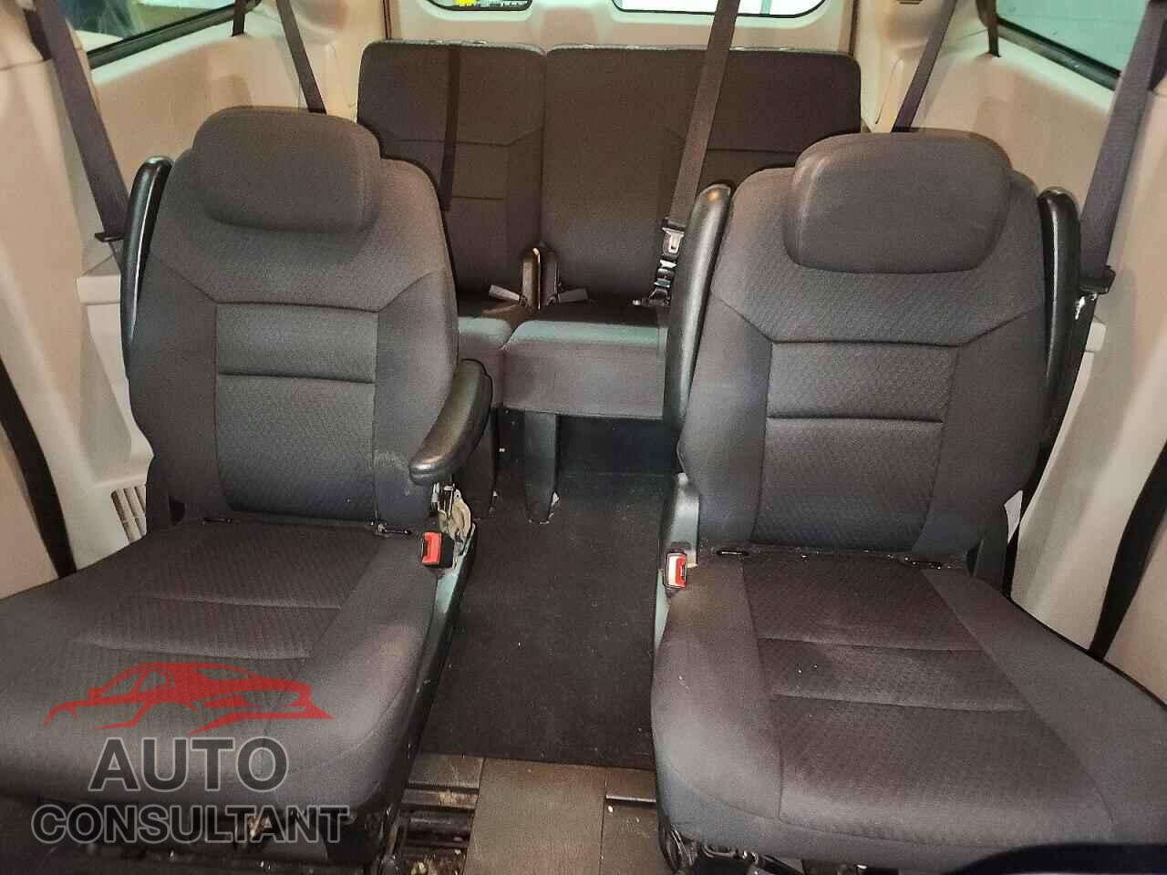 DODGE CARAVAN 2010 - 2D4RN4DE3AR425874