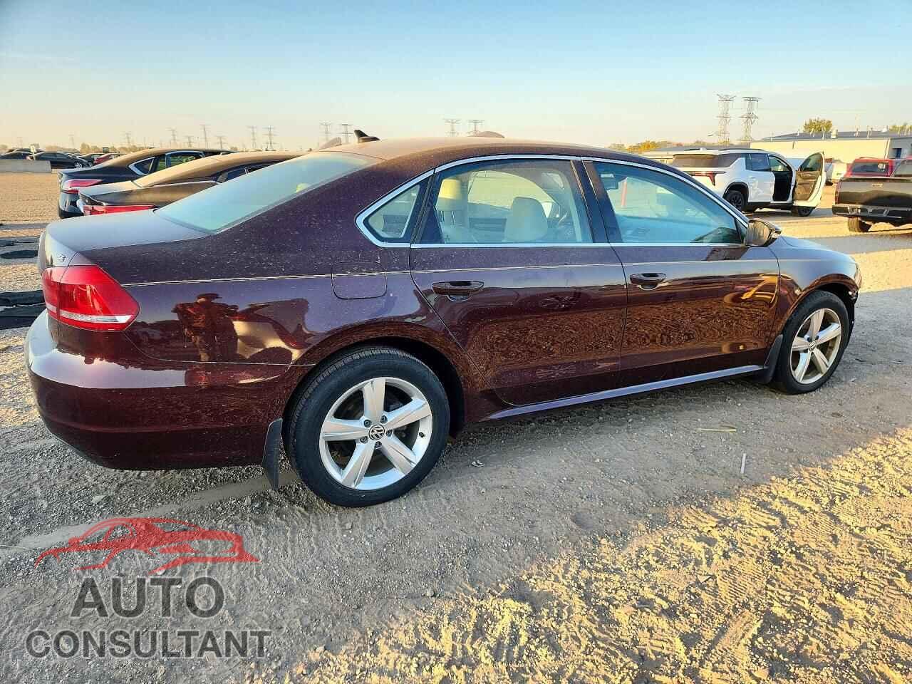 VOLKSWAGEN PASSAT 2012 - 1VWBP7A35CC097430