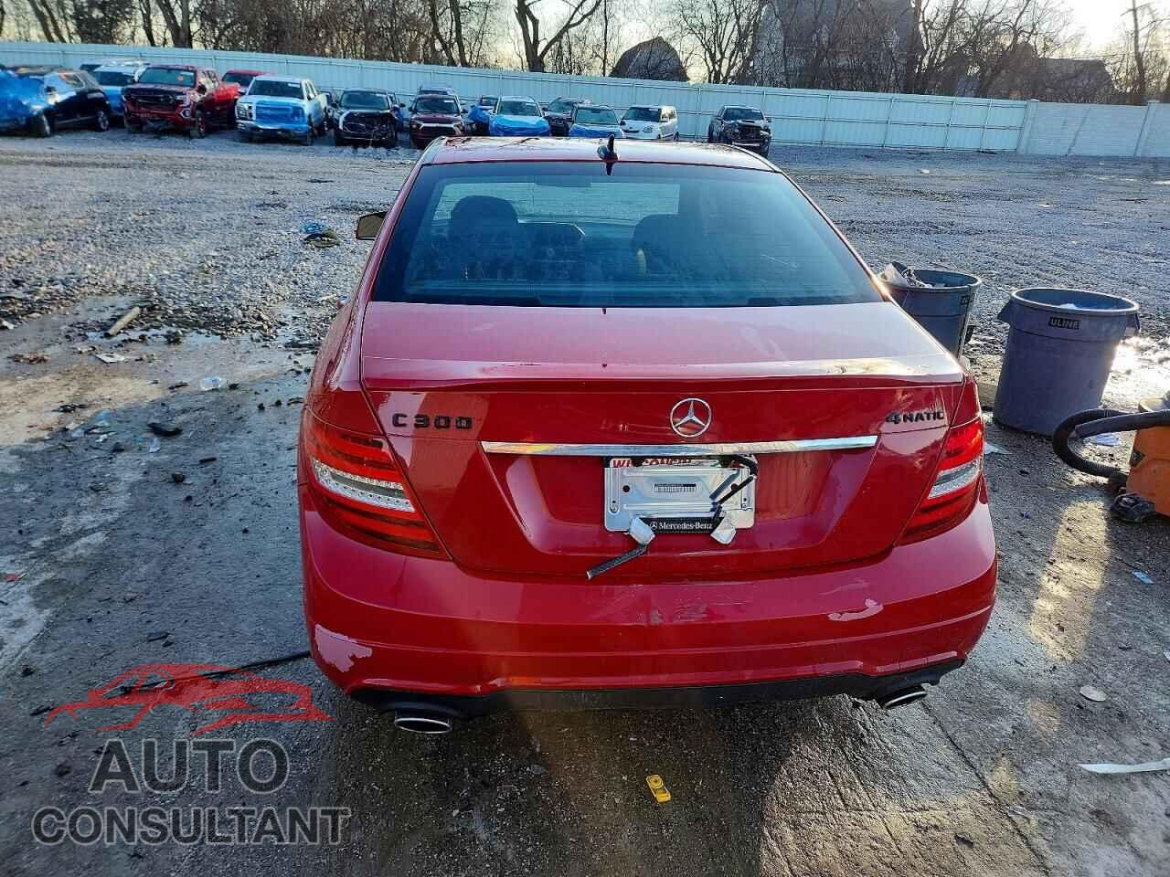 MERCEDES-BENZ C-CLASS 2013 - WDDGF8AB2DA876828