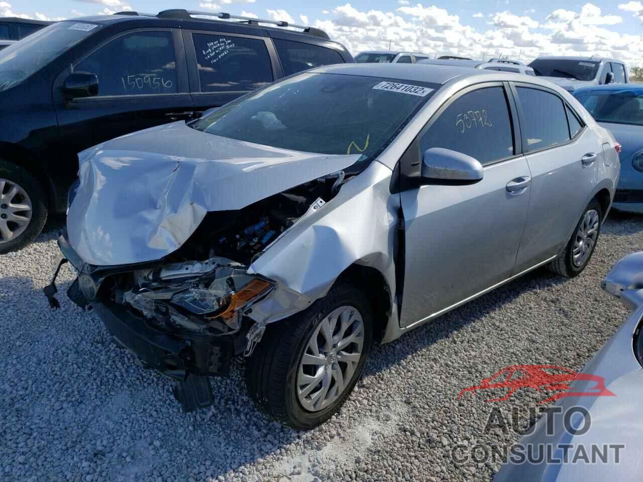 TOYOTA COROLLA 2018 - 5YFBURHE9JP833529