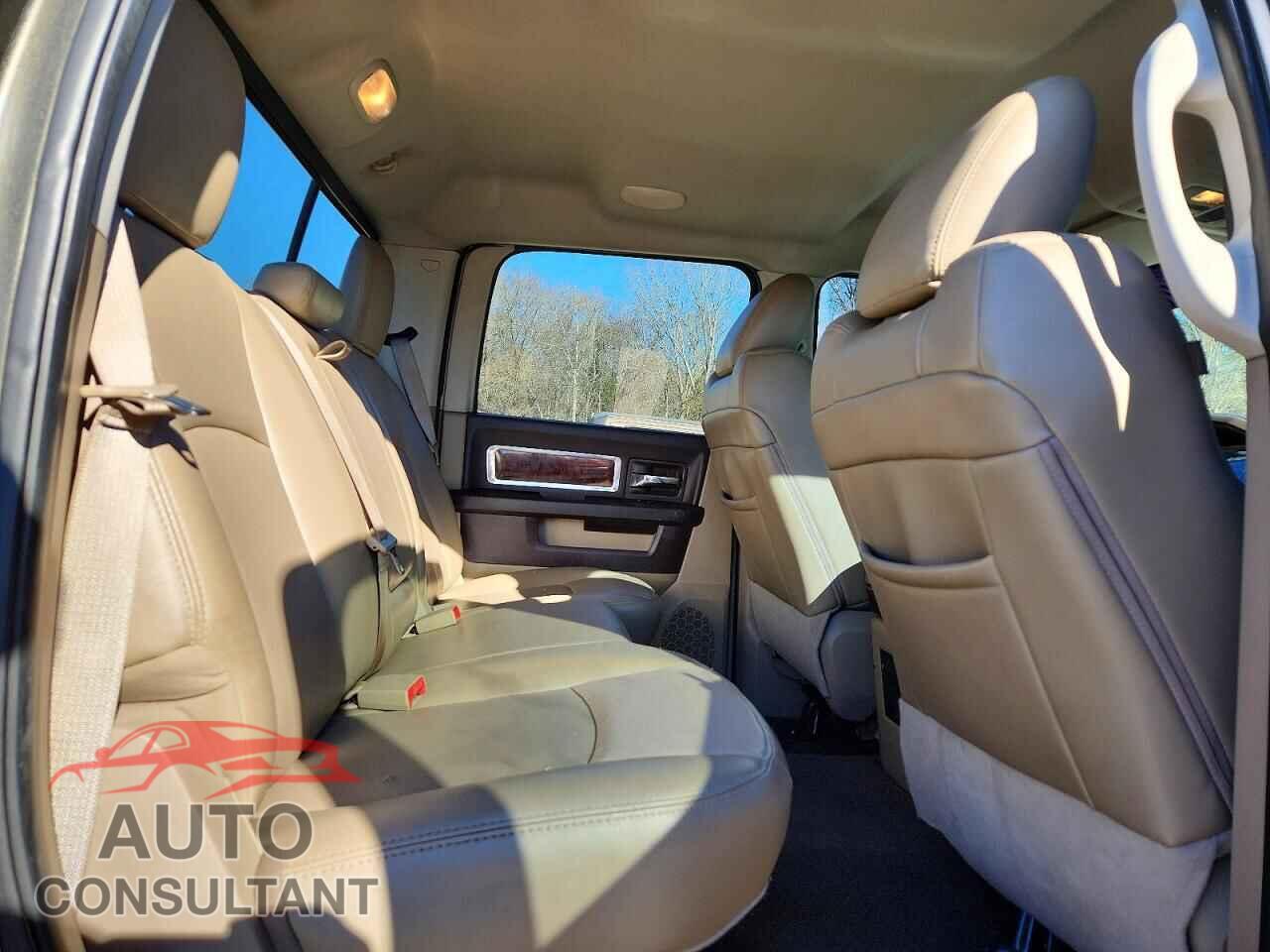 DODGE RAM 1500 2012 - 1C6RD7NT0CS328994