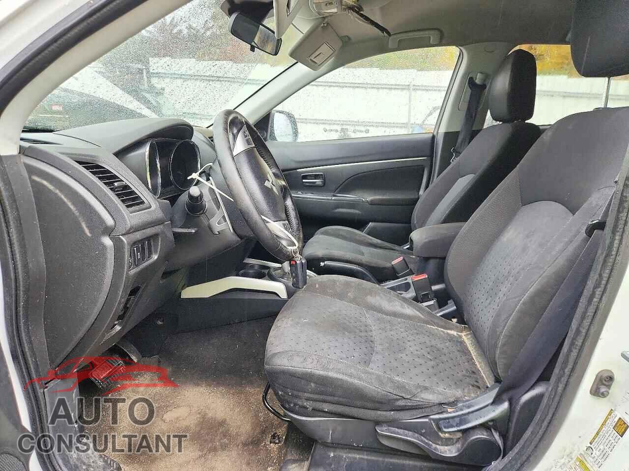 MITSUBISHI OUTLANDER 2012 - JA4AR4AU5CZ006650