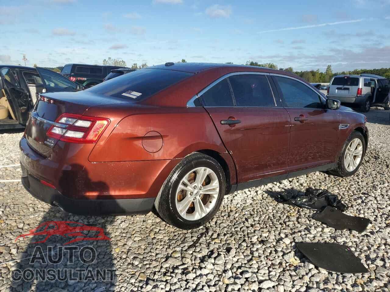 FORD TAURUS 2016 - 1FAHP2E81GG105193