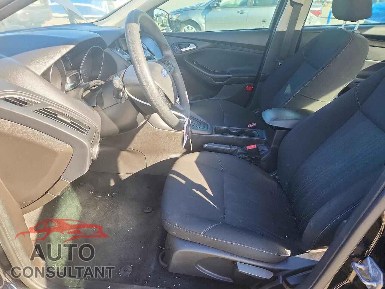 FORD FOCUS 2016 - 1FADP3F20GL372038