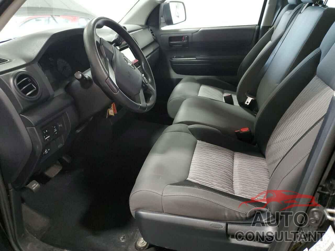 TOYOTA TUNDRA 2017 - 5TFUM5F1XHX071972
