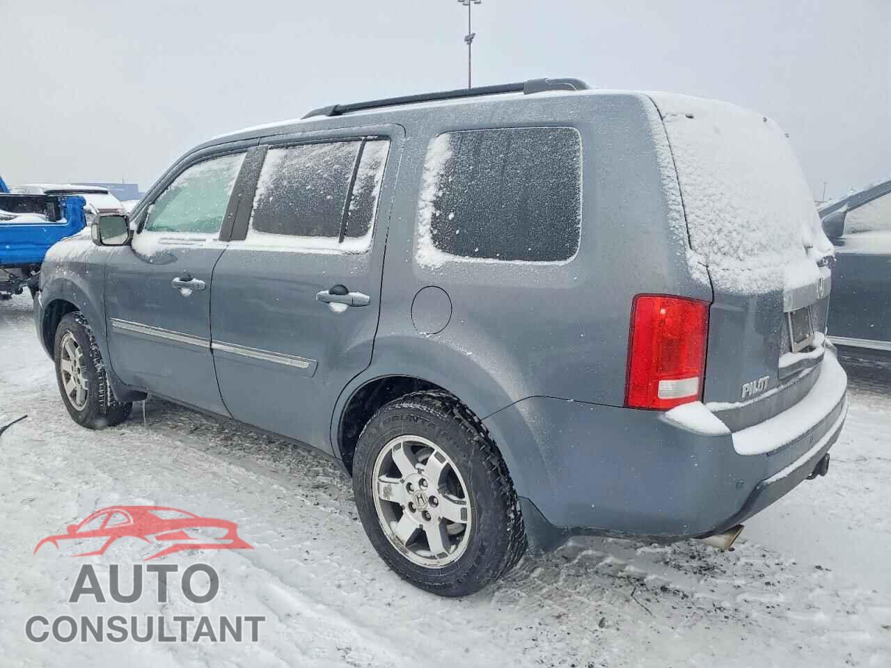 HONDA PILOT 2011 - 5FNYF4H92BB070177