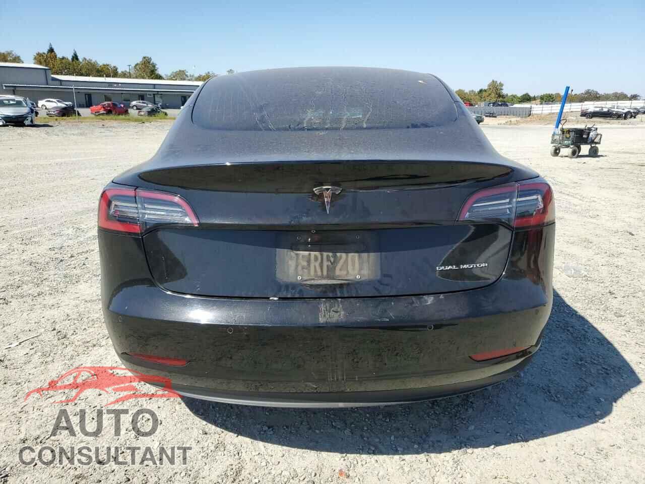 TESLA MODEL 3 2018 - 5YJ3E1EB8JF131808