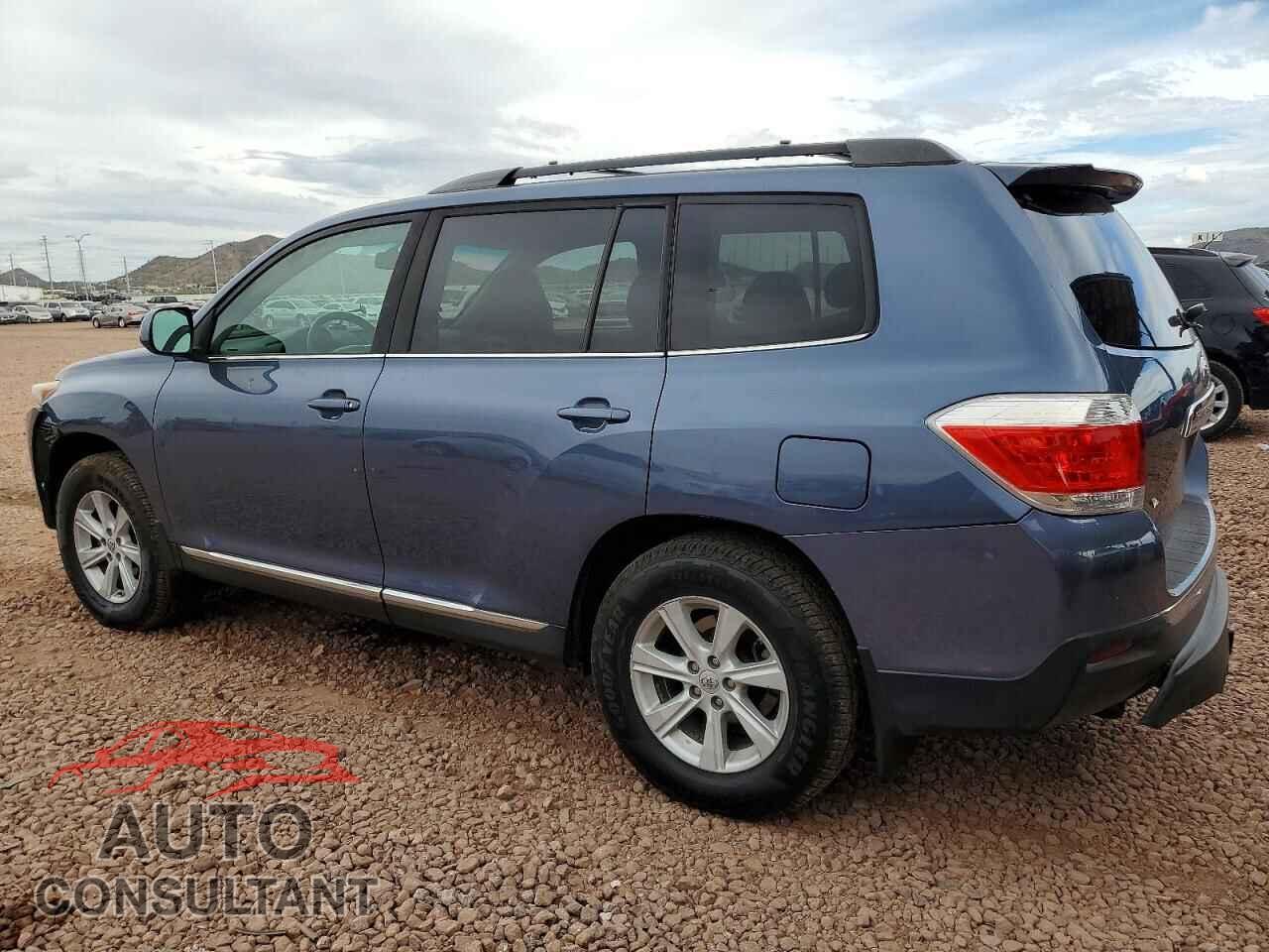 TOYOTA HIGHLANDER 2013 - 5TDBK3EH5DS237461