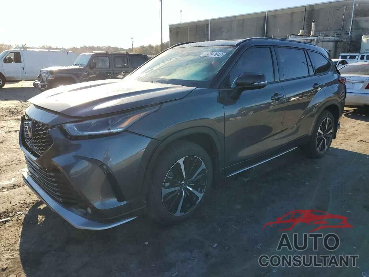 TOYOTA HIGHLANDER 2022 - 5TDJZRAH2NS093238