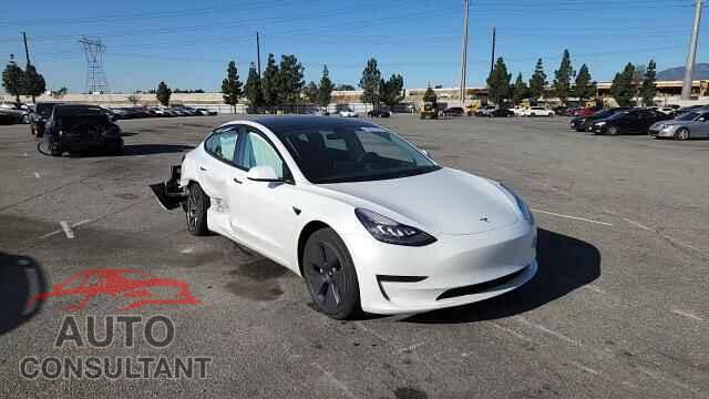 TESLA MODEL 3 2022 - 5YJ3E1EA8NF299235