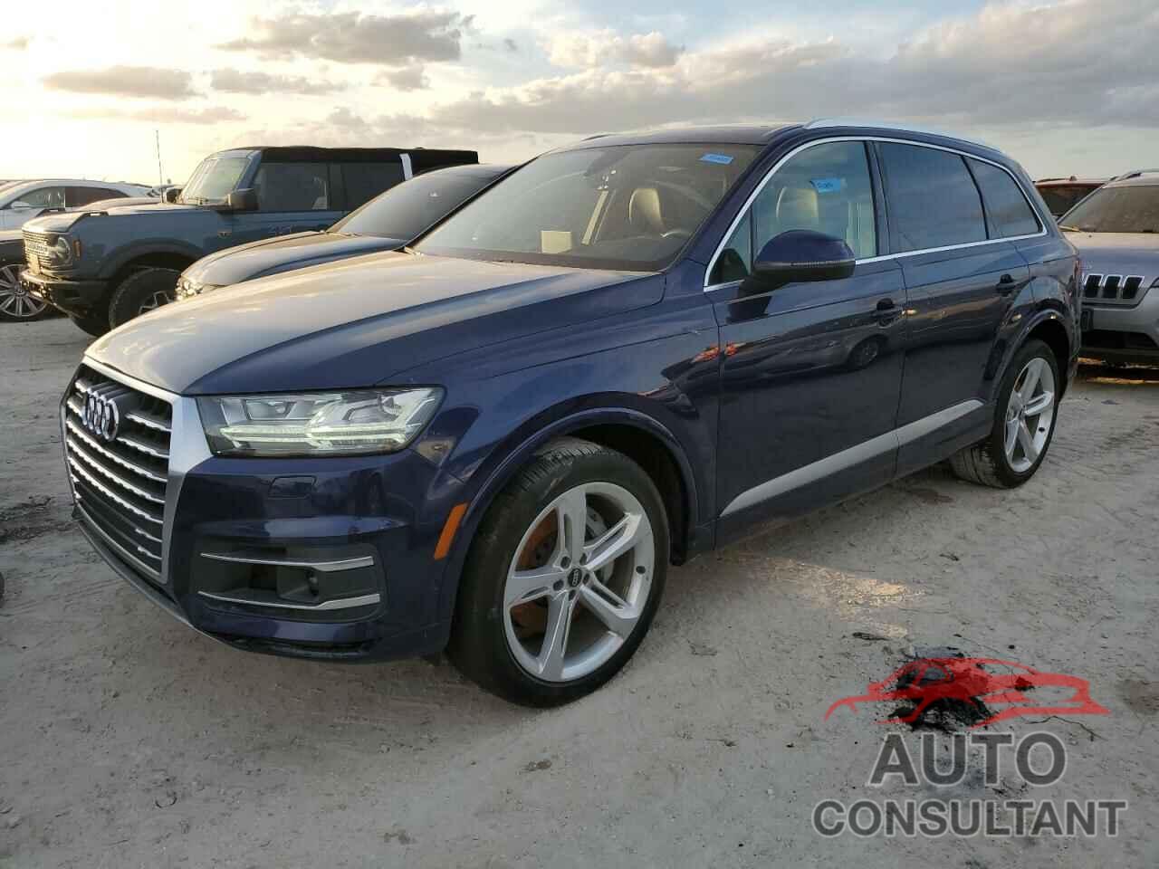 AUDI Q7 2019 - WA1VAAF73KD026725