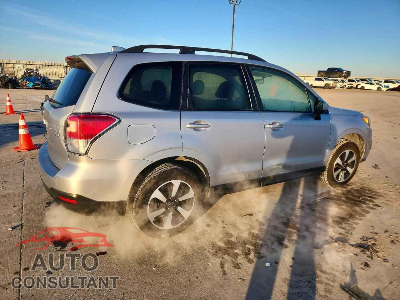 SUBARU FORESTER 2017 - JF2SJAEC8HH808108