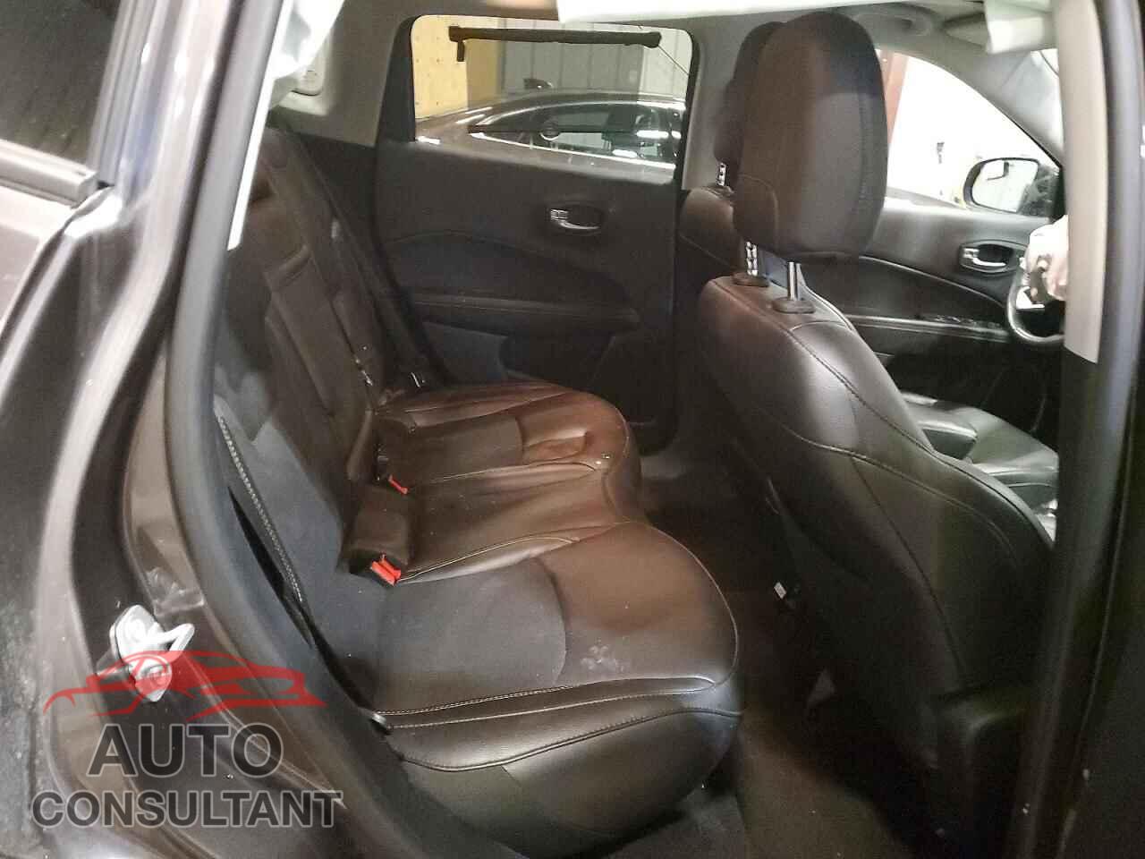 JEEP COMPASS 2019 - 3C4NJDBB9KT657183
