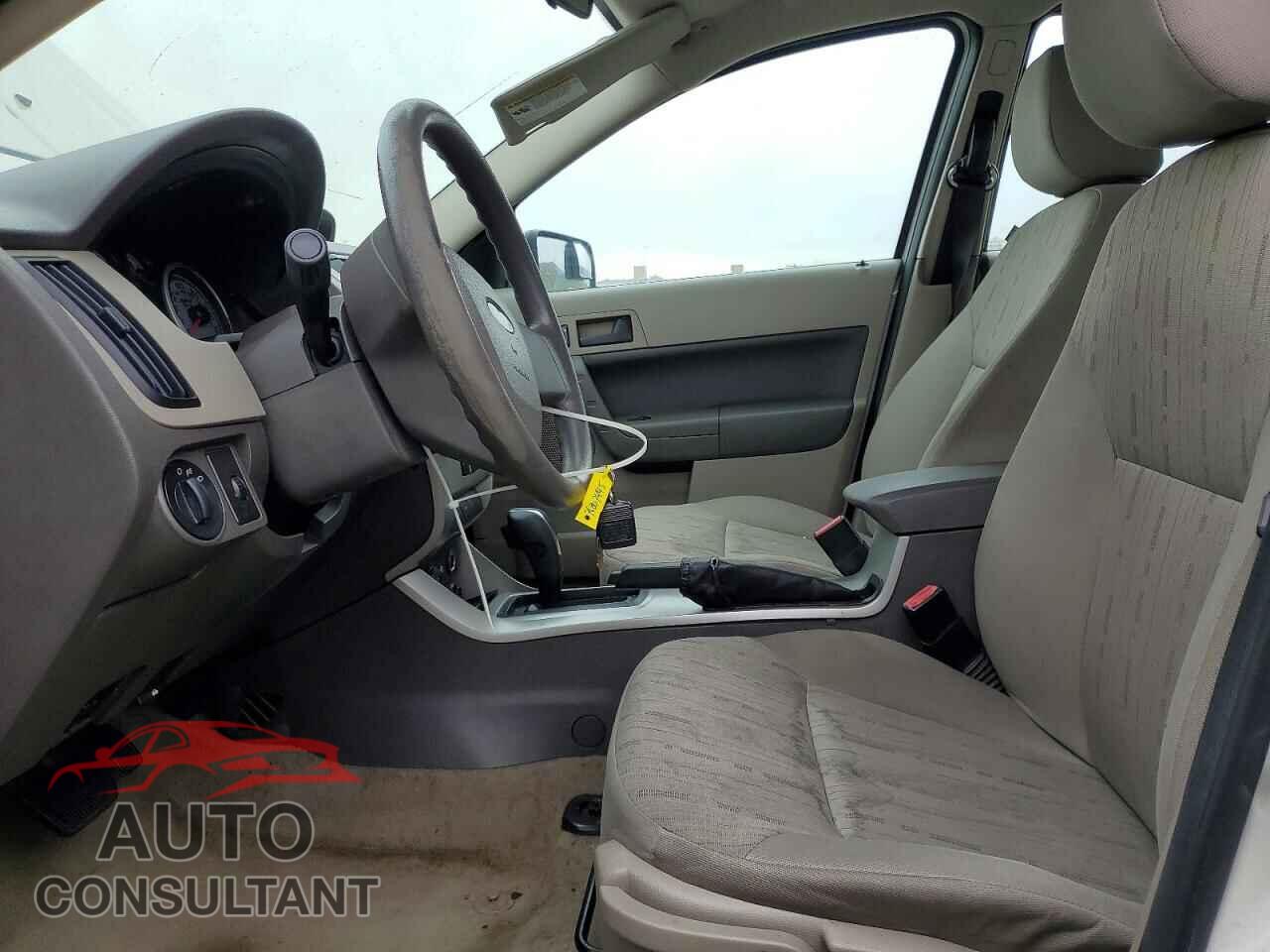 FORD FOCUS 2011 - 1FAHP3FN0BW108577