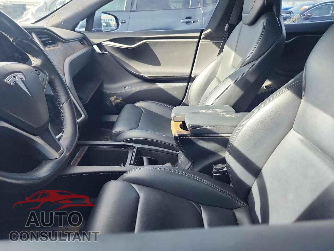 TESLA MODEL S 2019 - 5YJSA1E24KF312137