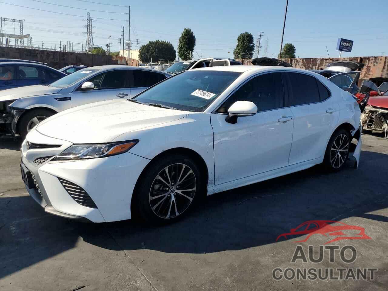 TOYOTA CAMRY 2018 - 4T1B11HKXJU583104