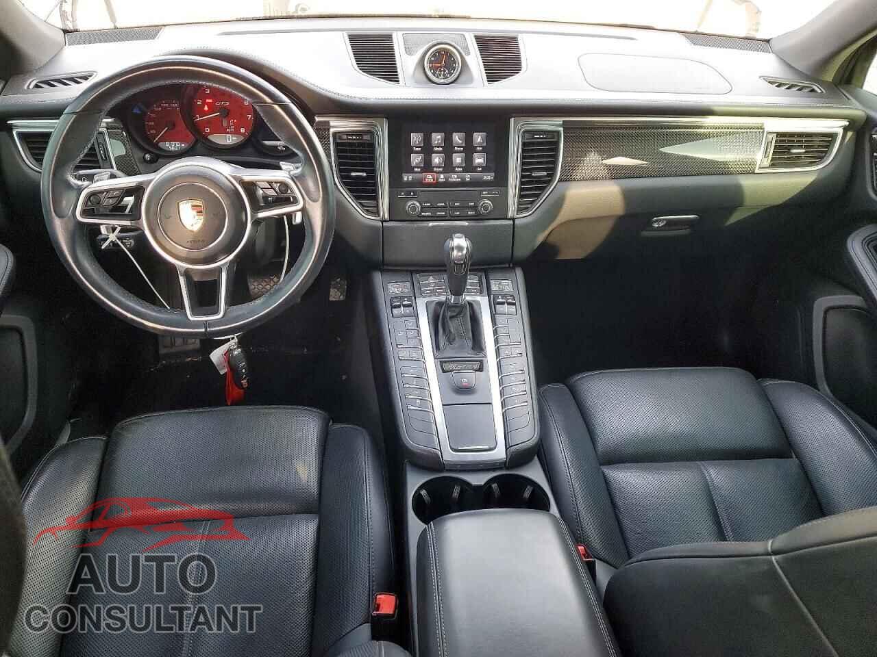 PORSCHE MACAN 2018 - WP1AG2A56JLB63305