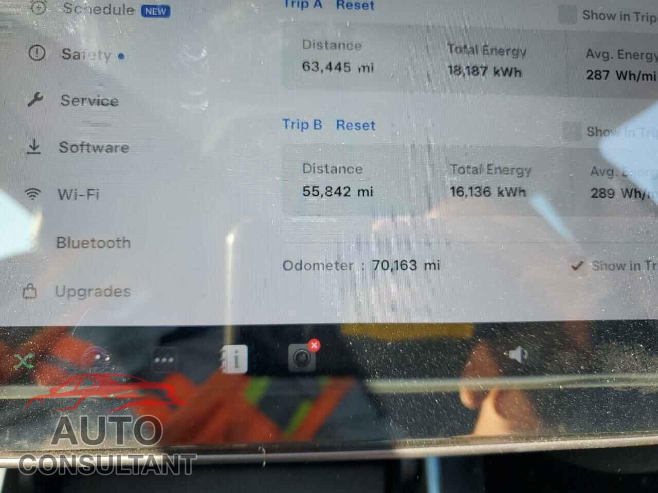 TESLA MODEL 3 2018 - 5YJ3E1EA0JF004705