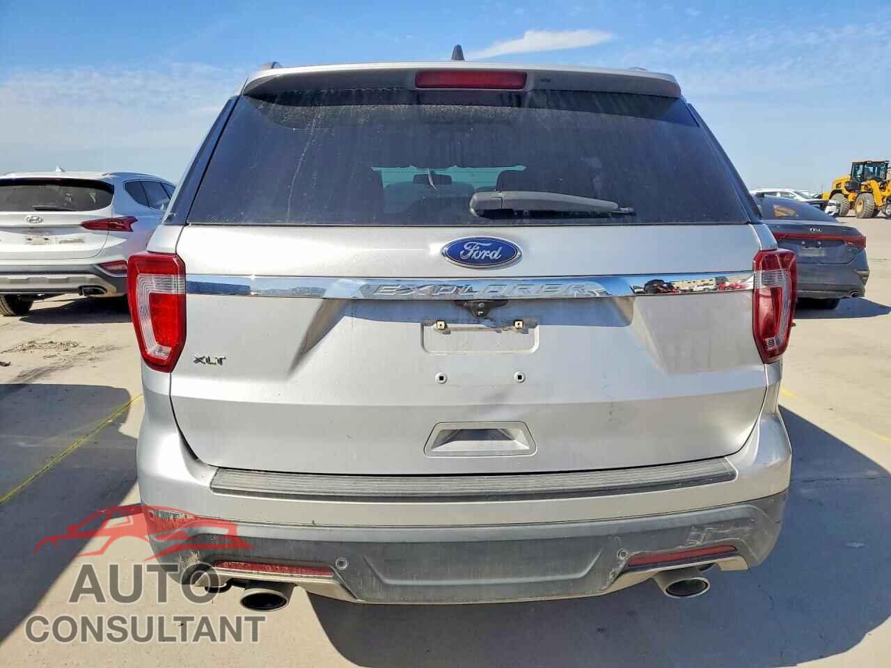 FORD EXPLORER 2018 - 1FM5K7D88JGB26538
