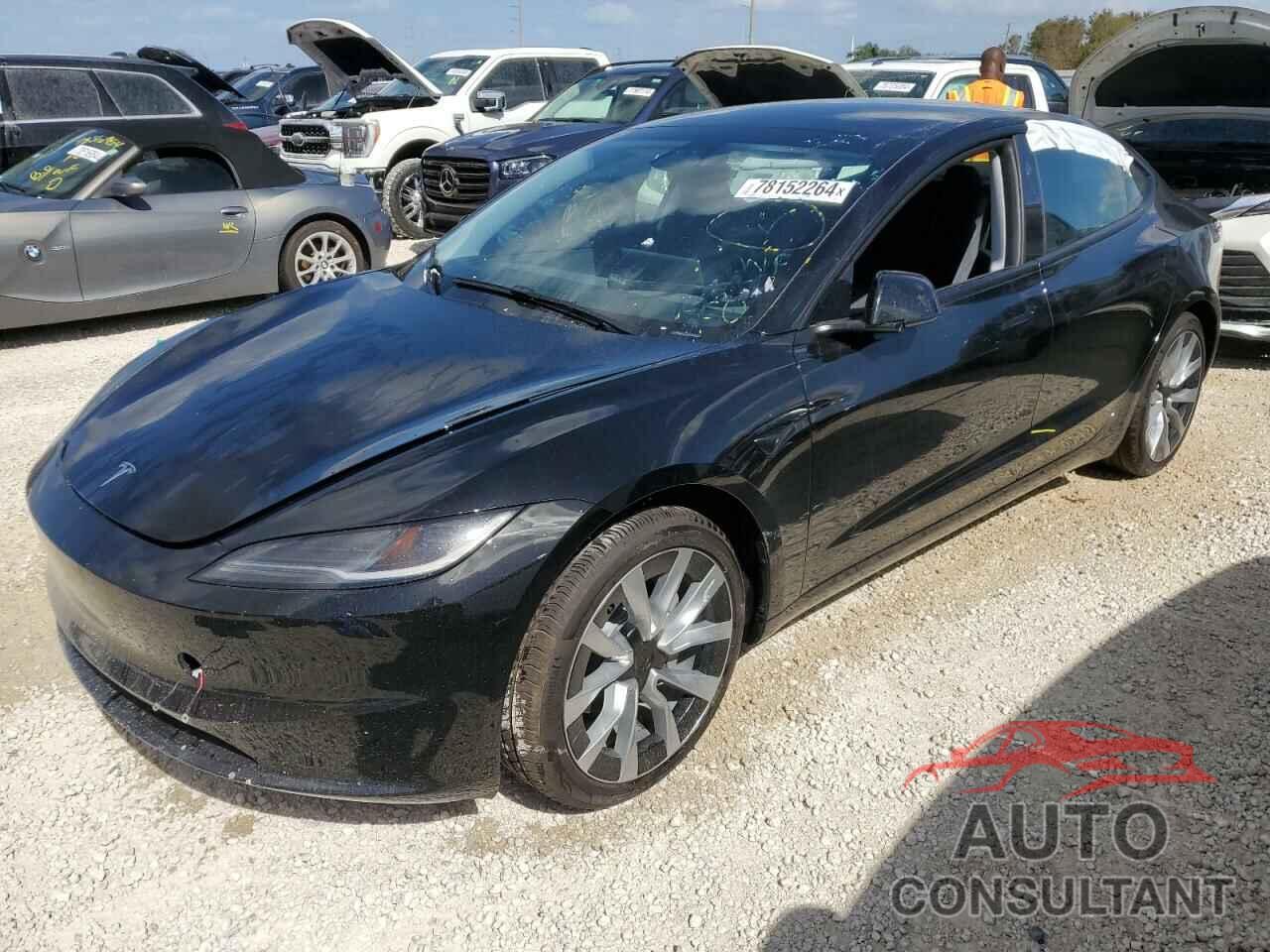 TESLA MODEL 3 2024 - 5YJ3E1EA5RF735724