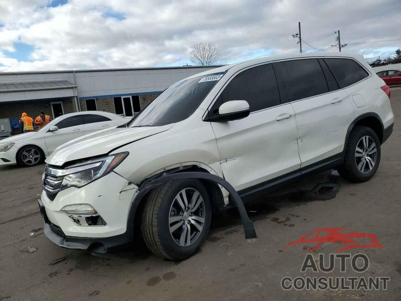 HONDA PILOT 2017 - 5FNYF6H59HB036853