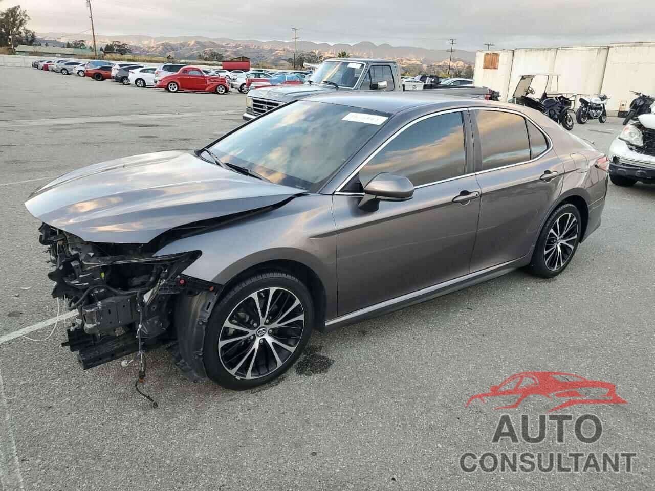 TOYOTA CAMRY 2019 - 4T1B11HK1KU712977