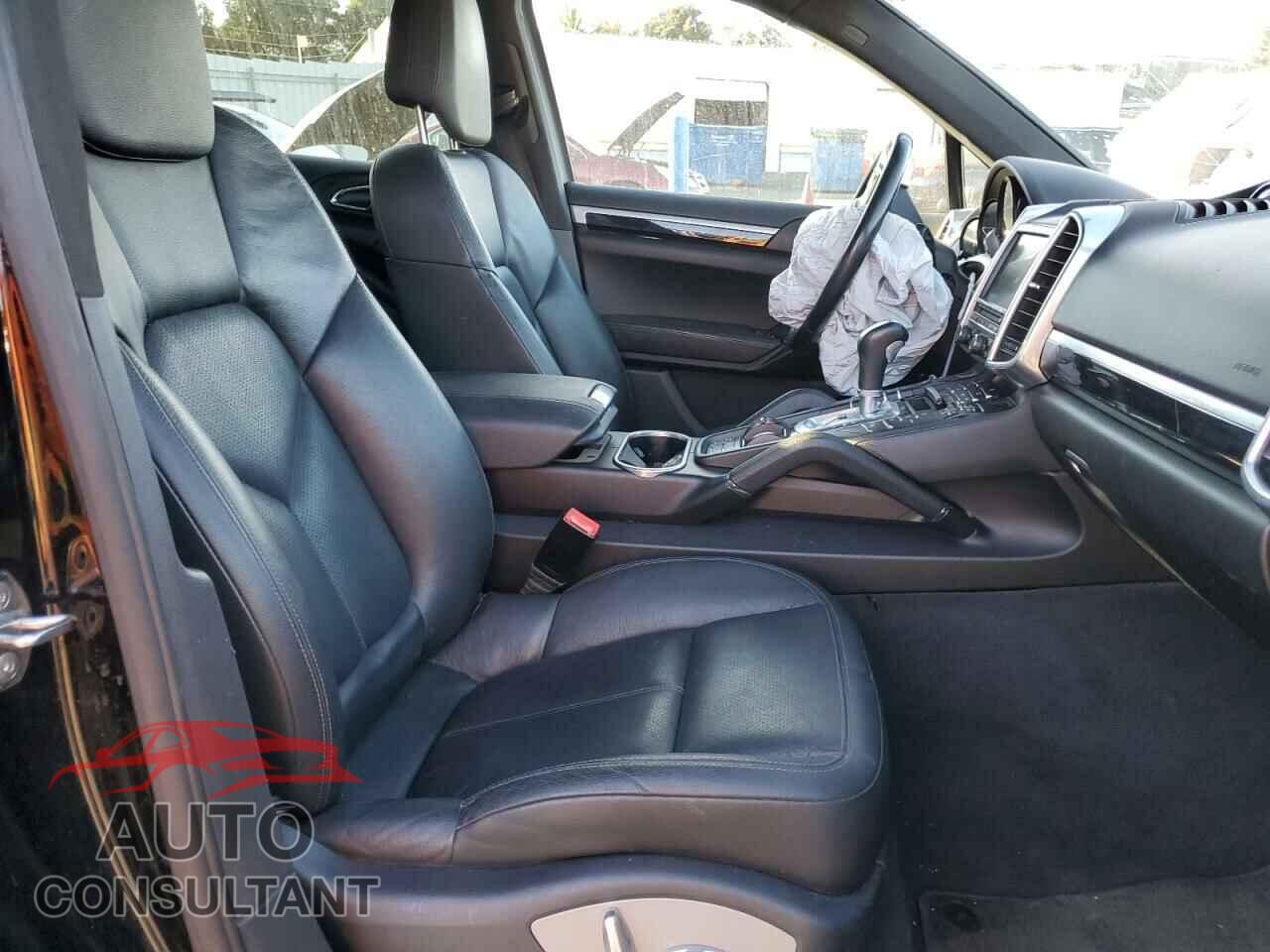 PORSCHE CAYENNE 2012 - WP1AA2A26CLA10272