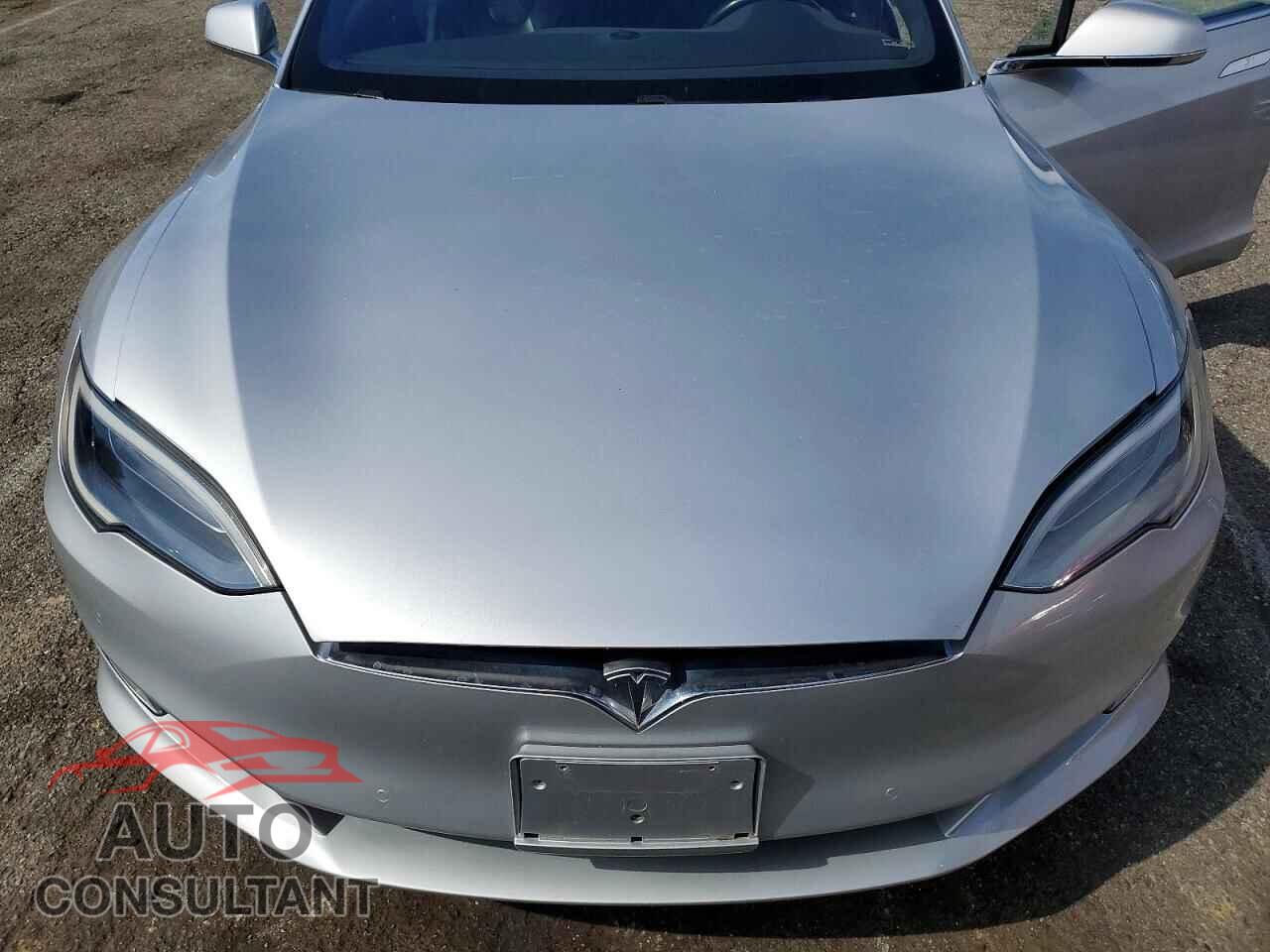 TESLA MODEL S 2017 - 5YJSA1E20HF202632